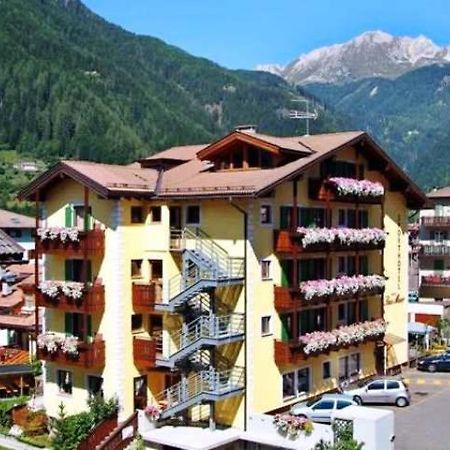 Sport Hotel Sass Maor Predazzo Esterno foto