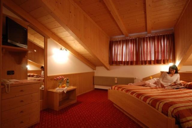 Sport Hotel Sass Maor Predazzo Camera foto